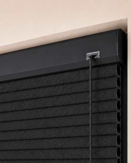 Cortinas Plisadas Térmicas y Opacas con Cordón - Negro